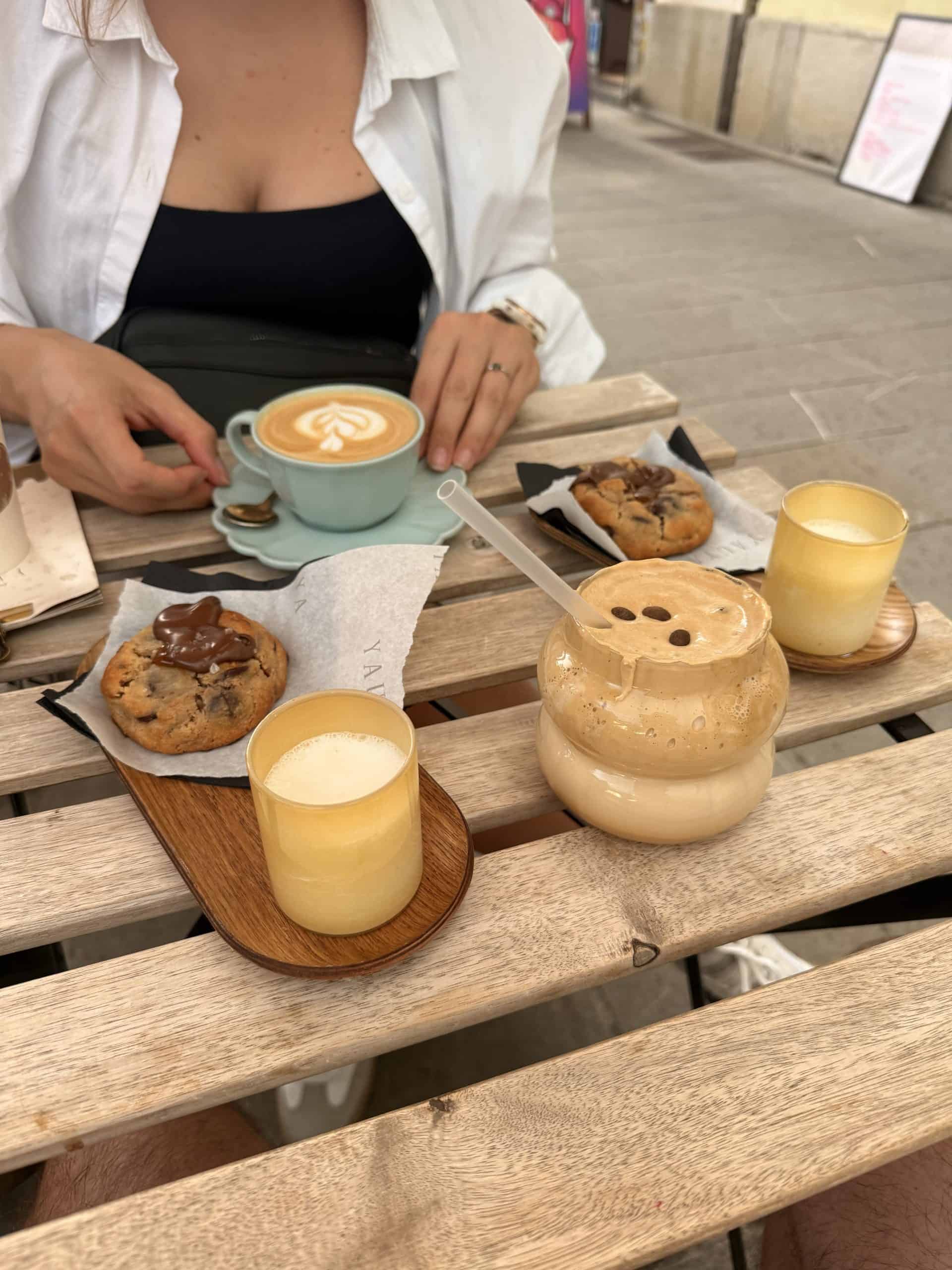 Yauya - Laura's famous cookies are worth the trip, mostly